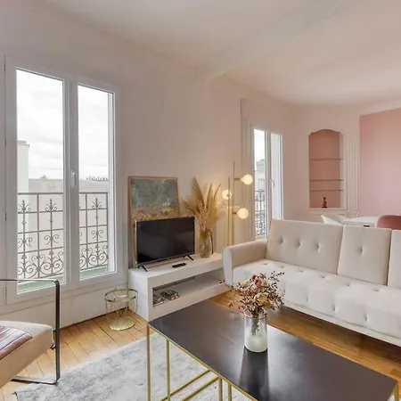 * L'elegant * Paris A 6 Minutes Apartman